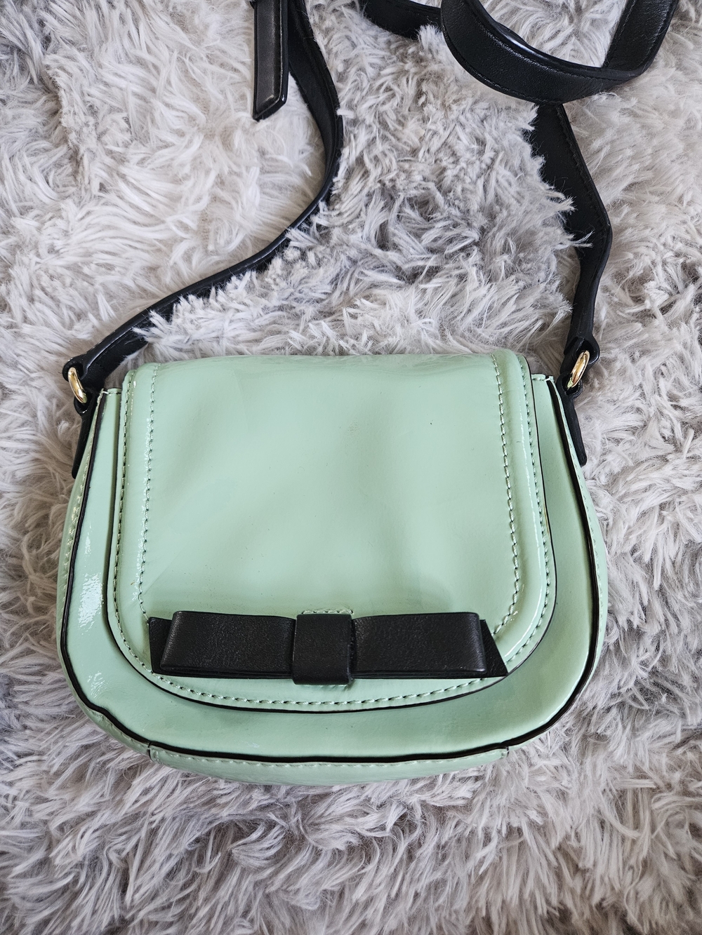 Kate Spade New York Jade Chelsea Park patent leather bow crossbody bag